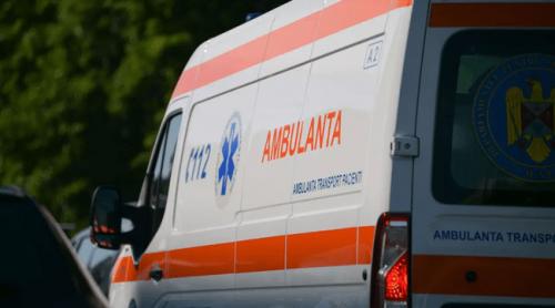 Tragedie într o școală din Bacău. Un elev de clasa a VIII a a murit subit în timpul pauzei, chiar în curtea unității de învățământ