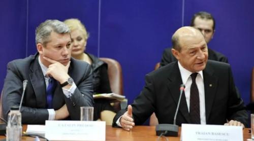 Traian Băsescu: România poate rămâne blocată cu un guvern demis. „Ăștia vor sta doi ani”
