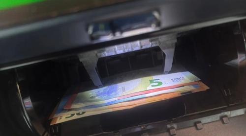 Tranzacțiile suspecte la bancomate care intră sub lupa ANAF