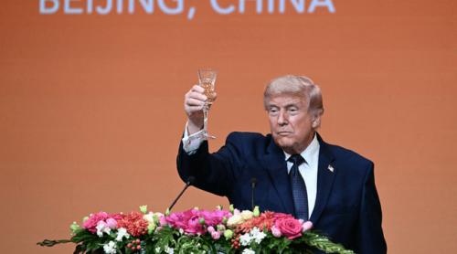 Trump, Xi și umbra lui Nixon: mesajul tăios ascuns în toasturile ceremoniale de la banchetul de stat 