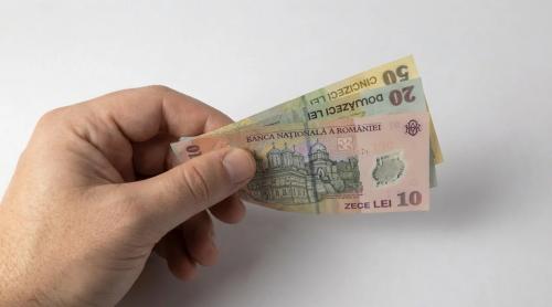 Vestea asteptata de milioane de pensionari. Cand intra banii pe card in luna mai