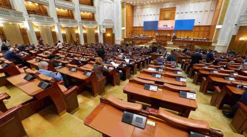 Azi, a treia încercare de traversare a crizei politice, combinând patru verze politice care vor să se sfâșie 
