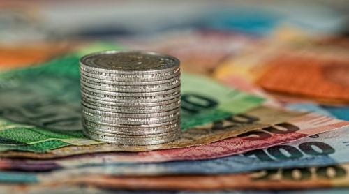 Fonduri europene pentru români. Se oferă sprijin de până la 200.000 euro/proiect