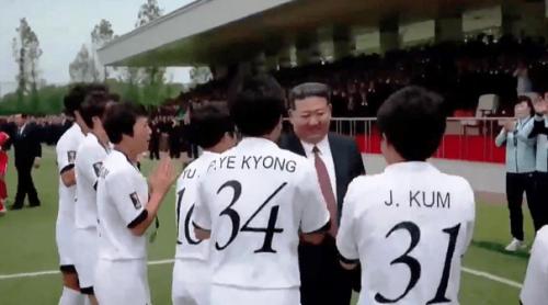 Kim Jong Un le a felicitat pe campioanele Asiei la fotbal feminin. Reacția sportivelor a devenit virală
