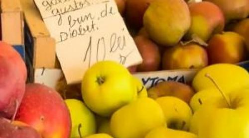 Mere din România, Polonia, Serbia şi Italia la analize. Soiul preferat de români are 9 pesticide