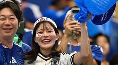 Motivul pentru care fanii Japoniei strâng gunoaiele după fiecare meci de la Campionatul Mondial