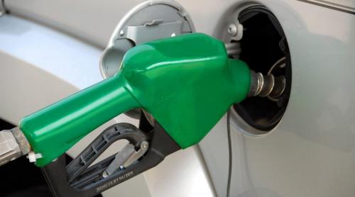 O nouă taxă scumpește motorina și benzina. Cu cât vom plăti în plus