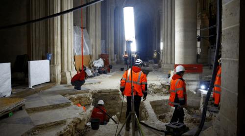 „Săpătura secolului” la Notre Dame. Un oraș ascuns la patru metri sub pământ, vechi de 1.700 de ani