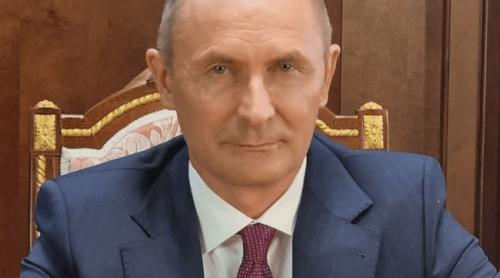 „Sosia“ lui Putin rupe tăcerea. Cum l a salvat pe „falsul” Zelenski din infernul de la Kiev și cum folosește satira împotriva dictatorului de la Kremlin