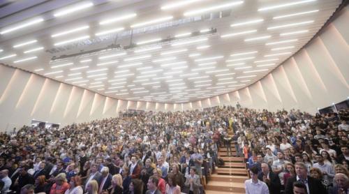 Admitere la facultate 2026: Cele mai căutate specializări din România. Unde intri doar cu media de la BAC și unde examenul rămâne obligatoriu