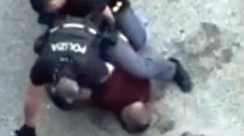„Ajutor! Destul!” Scandal în Italia, după ce un bărbat a murit în timp ce era imobilizat de poliţişti