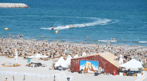 All Inclusive chiar și la două stele: Strategia disperată a hotelierilor de pe litoral pentru a i readuce pe români la mare