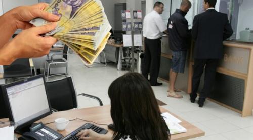 Bonusuri de până la 12% pentru bugetari. Angajații care vor primi bani în plus în funcție de performanță