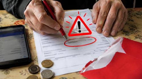 Detaliul de pe factura la curent pe care mulți români nu îl verifică. Poate face diferența la final de lună