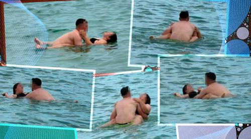 Dragostea plutește la propriu pe litoral! Doi îndrăgostiți au transformat marea într o scenă de film romantic. Turiștii prezenți s au uitat de două ori