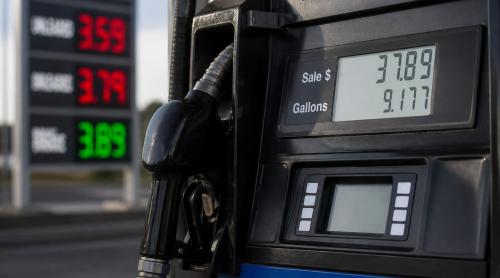 Fluxul de țiței kazah, suspendat. Prețul carburanților poate urca cu 15 25% și pune presiune pe inflație