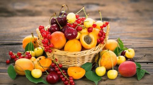Fructul dulce al verii care nu ar trebui consumat fără coajă: partea pe care mulți o aruncă este cea mai sănătoasă pentru inimă și digestie