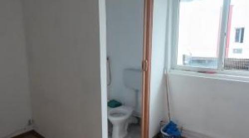 Garsoniere cu 15.000 de euro în 4 cartiere din București. Cum arată în interior