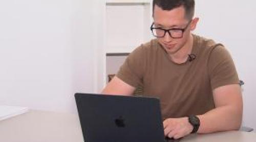 Joburile în era Generaţiei Z: tinerii muncesc de unde vor şi pe ce program vor