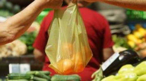 Leguma rară care se vinde la o piaţă din Sibiu. Un producător vine special din Olt