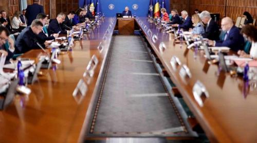 Reforma statului, o mare păcăleală. Directori rebotezați și pensionari trecuți la concedieri