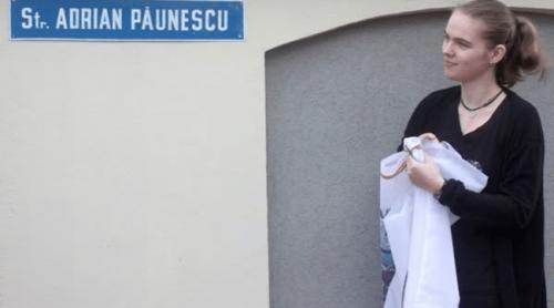 Replica ironică a fiicei lui Adrian Păunescu la cererea IICCMER de a elimina bustul poetului: „De ce nu se pornește de la școli?”