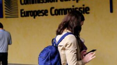 Stagii plătite pentru absolvenţii români la Comisia Europeană. Cine poate primi până la 1.500 de euro pe lună