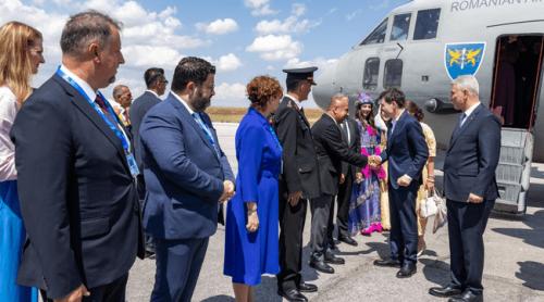 Ținuta aleasă de Mirabela Grădinaru pentru întâlnirea cu Donald Trump. Cum s a îmbrăcat partenera lui Nicușor Dan 
