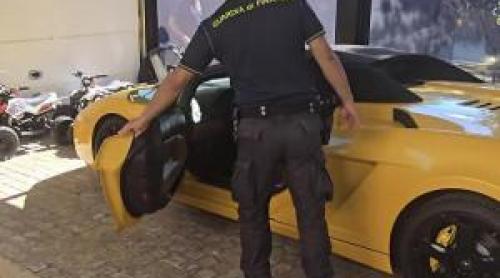 Trei români, implicați într o fraudă de 9 milioane de euro în Italia. Și au cumpărat case și mașini de lux