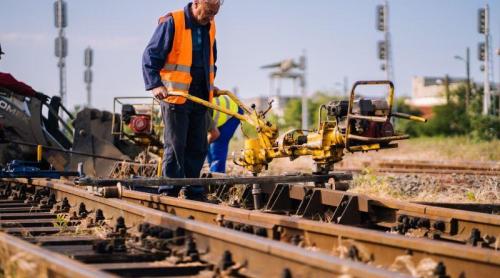 Trenurile devin roller coaster: 72% din calea ferată e expirată. România își face un nou plan pentru modernizarea infrastructurii feroviare