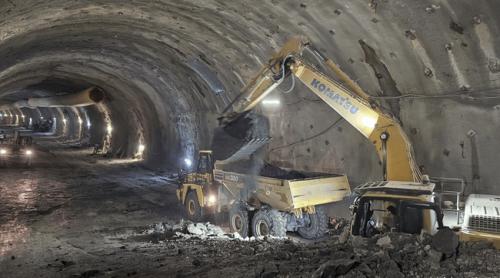 Ultimii metri până la străpungerea celui mai mare tunel de autostradă din România. Imagini din șantierul de pe Lugoj–Deva