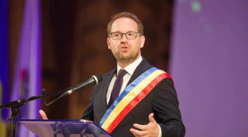 Apocalipsa după Fritz. Șeful USR zboară din Primăria Timișoara zbierând „PSD!” și „CCR!”