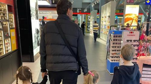 Are nouă copii cu patru femei, dar e măcinat de un mare regret. Marea dragoste l a „distrus”