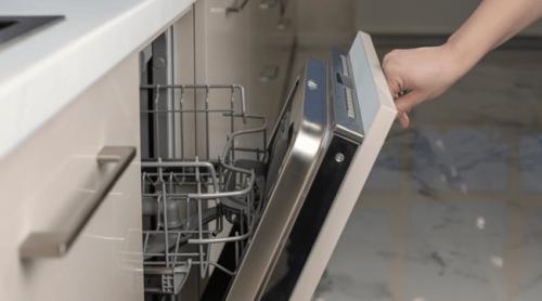 Câtă apă și cât curent consumă mașina de spălat vase la un ciclu de spălare. Care sunt cele mai economice programe