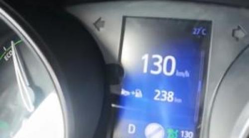 Experiment Observator: Cât timp economisesc, de fapt, şoferii care depăşesc viteza legală