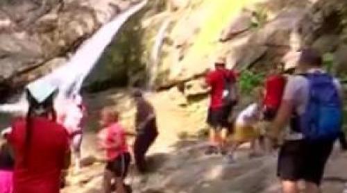 Locul din România unde turiștii stau cu geaca pe ei, în timp ce orașele fierb la 38 de grade