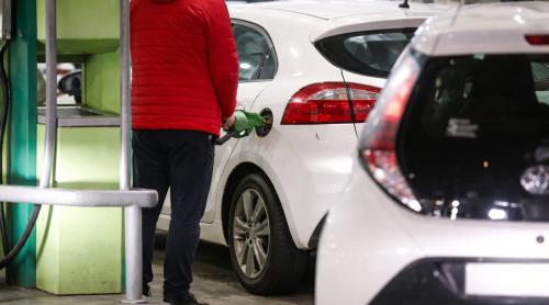 Motorina s a ieftinit cu 68 de bani pe litru și a coborât sub 10 lei/l la Petrom