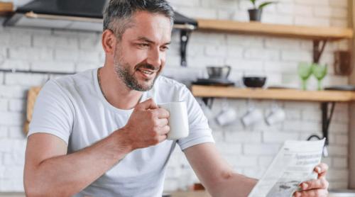 Obiceiul bunicilor care ne protejează creierul. Este ideal de pus în practică dimineaţa