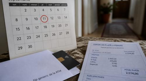 Pensiile virate pe card se plătesc pe 11 septembrie, nu pe 12. Calendarul complet al alocațiilor, șomajului și ajutoarelor