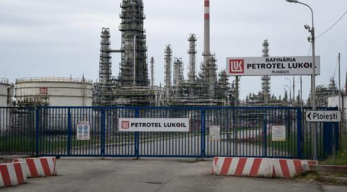 Petrotel Lukoil își cere insolvența și blochează 30 de milioane de euro