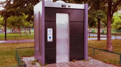 Primăria lui Boc a mai cumpărat două WC uri automate, cu 64.500 de euro bucata. Cum se strânge cureaua, varianta de lux, la Cluj Napoca 
