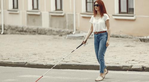 Situația în care șoferii sunt obligați să oprească, chiar dacă pietonii nu sunt pe trecere. Amenda depășește 1.000 de lei