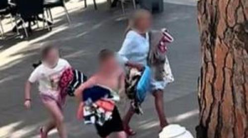 Stațiunea în care s au dat lupte pe viață și pe moarte pentru şezlonguri. Cozile încep cu câteva ore înainte