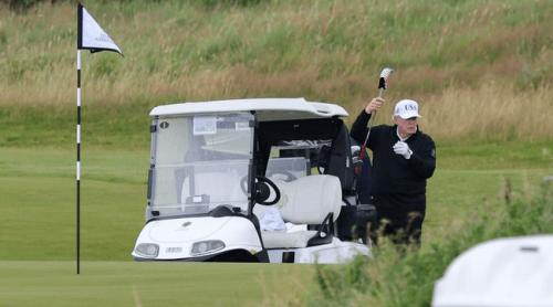Terenul de golf al lui Donald Trump din Scoția, vandalizat. Procurorii invocă o „legătură cu terorismul”