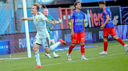 Tobias Christensen a marcat un hat trick pentru noua echipă, în timp ce Pancu plânge că n are mijlocași la Rapid. Video