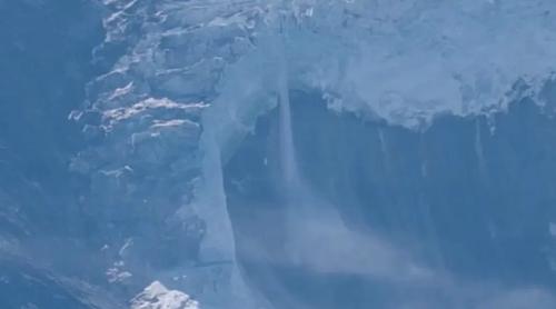 VIDEO Momentul care a declanșat inundațiile din Nepal: Un ghid turistic a filmat ruperea ghețarului