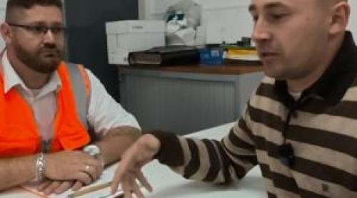 Cât câștigă un român care lucrează pe șantier în Irlanda. Își ia banii în fiecare săptămână