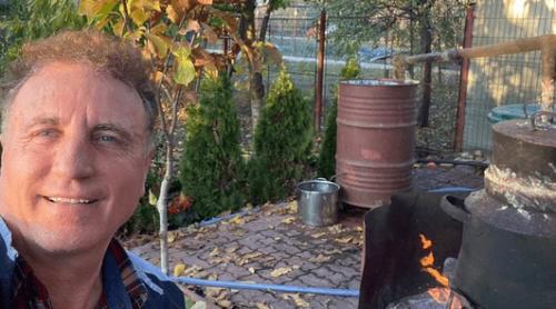 Constantin Enceanu, despre amenzile de până la 100.000 de lei pentru țuica făcută acasă: „Eu nu fac să vând”. Rețeta din bătrâni a artistului