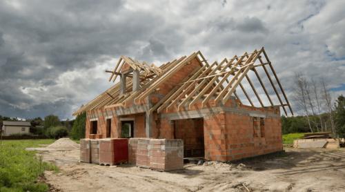 Construcții fără autorizație: cum pot fi aduse în legalitate prin noua autorizație de regularizare