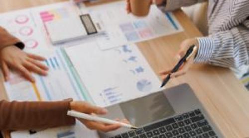 Domeniile din România cu cele mai mari şanse de angajare. Ce salarii oferă